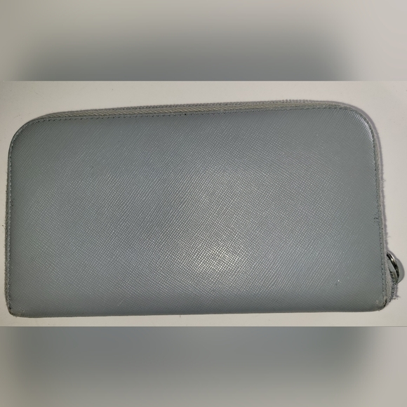 Prada saffiano leather wallet - Picture 2 of 9